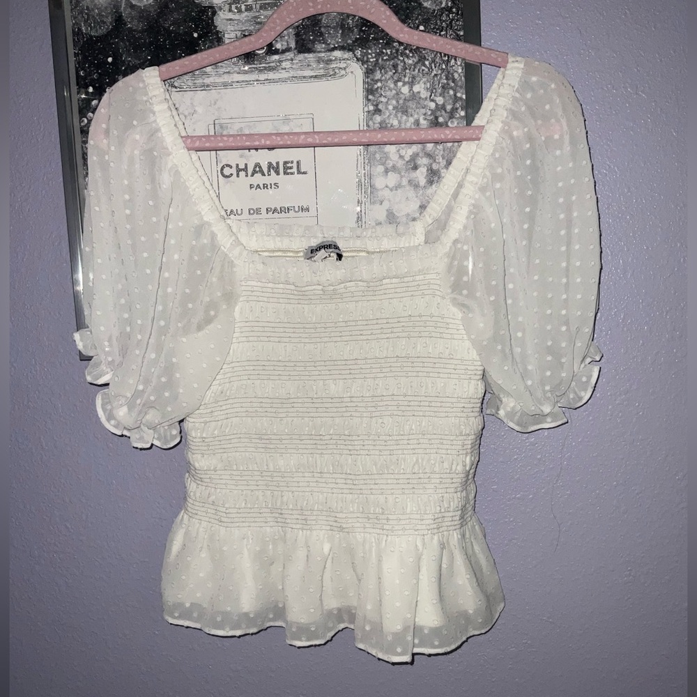 (SOLD) EXPRESS WHITE TOP WITH PUFF SLEEVES PRELOVED - Picture 1 of 5